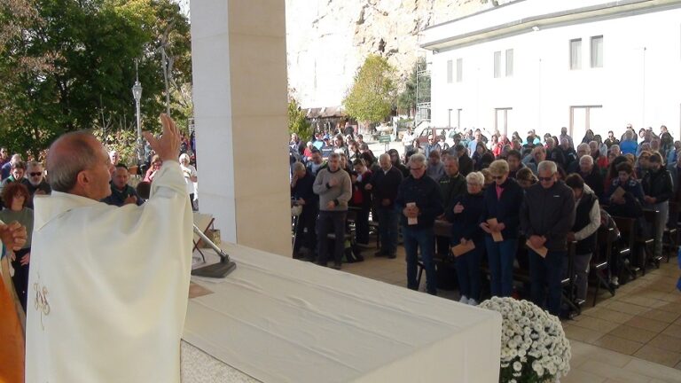 Celebrazione Eucaristica per la Chiusura del Santuario della Santissima Trinità  Santuario Santissima Trinità